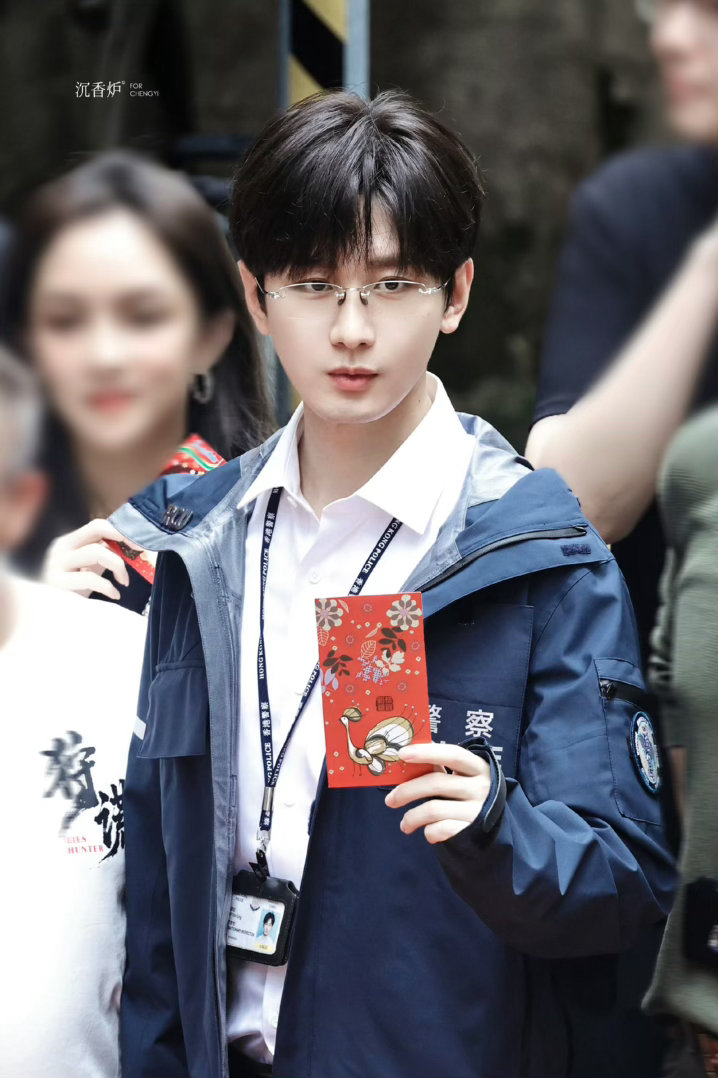 狩谎｜成毅新剧狩谎开机 期待这个林sir，《狩谎》开机大吉，收视长虹 