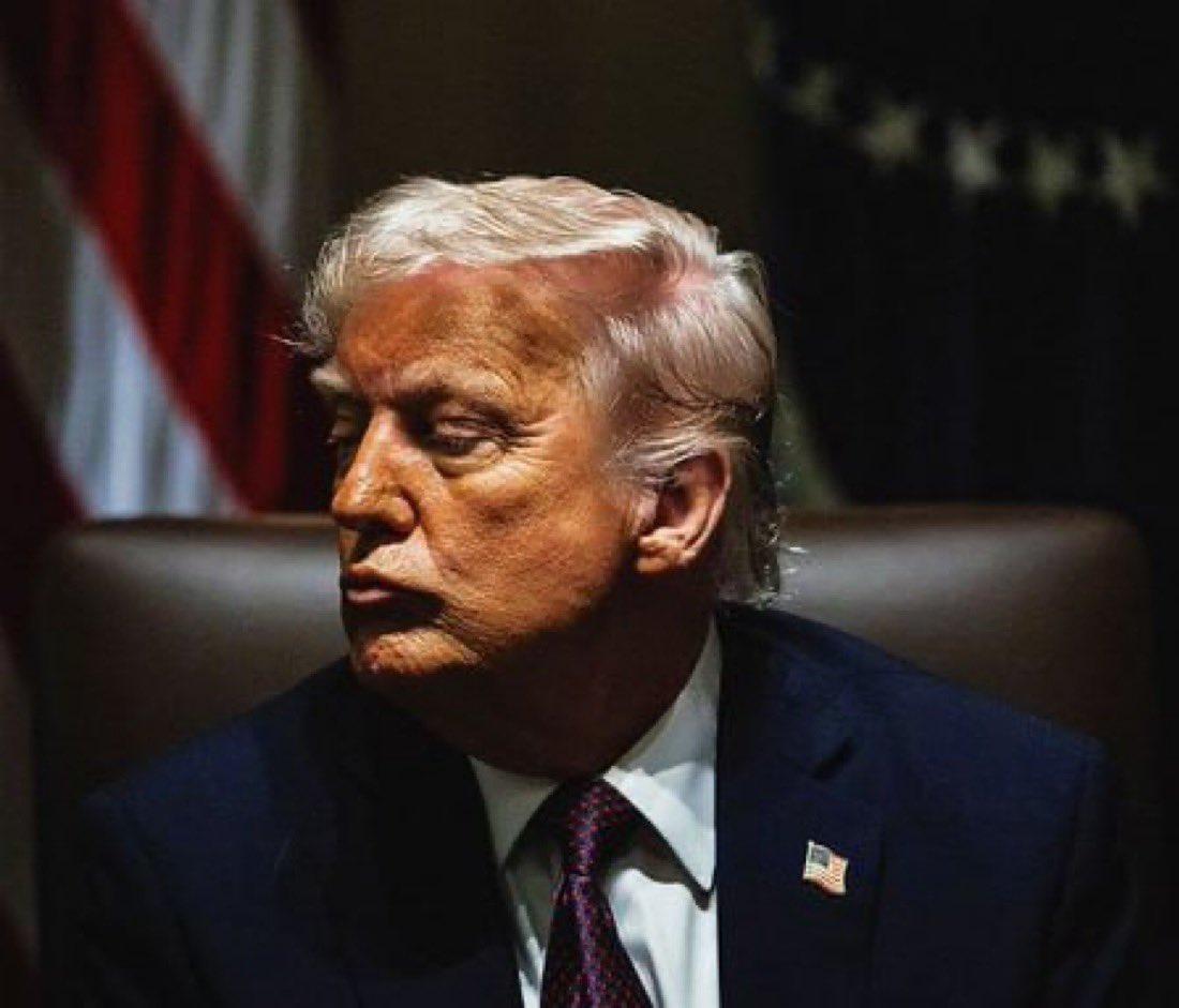 特朗普称乌克兰应该举行选举，欧盟站出来帮泽连斯基说话了。
12月9日，特朗普在接