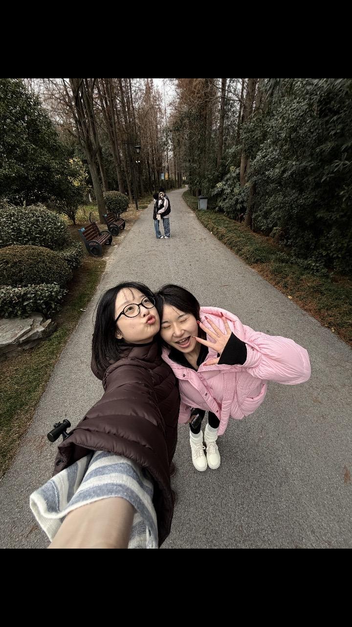 幸福的人总是销声匿迹