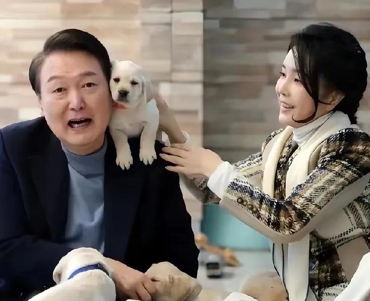 白白耽搁三年！韩法院一审宣判，要彻底剥夺尹锡悦前总统身份，也就是说，上届韩总统之