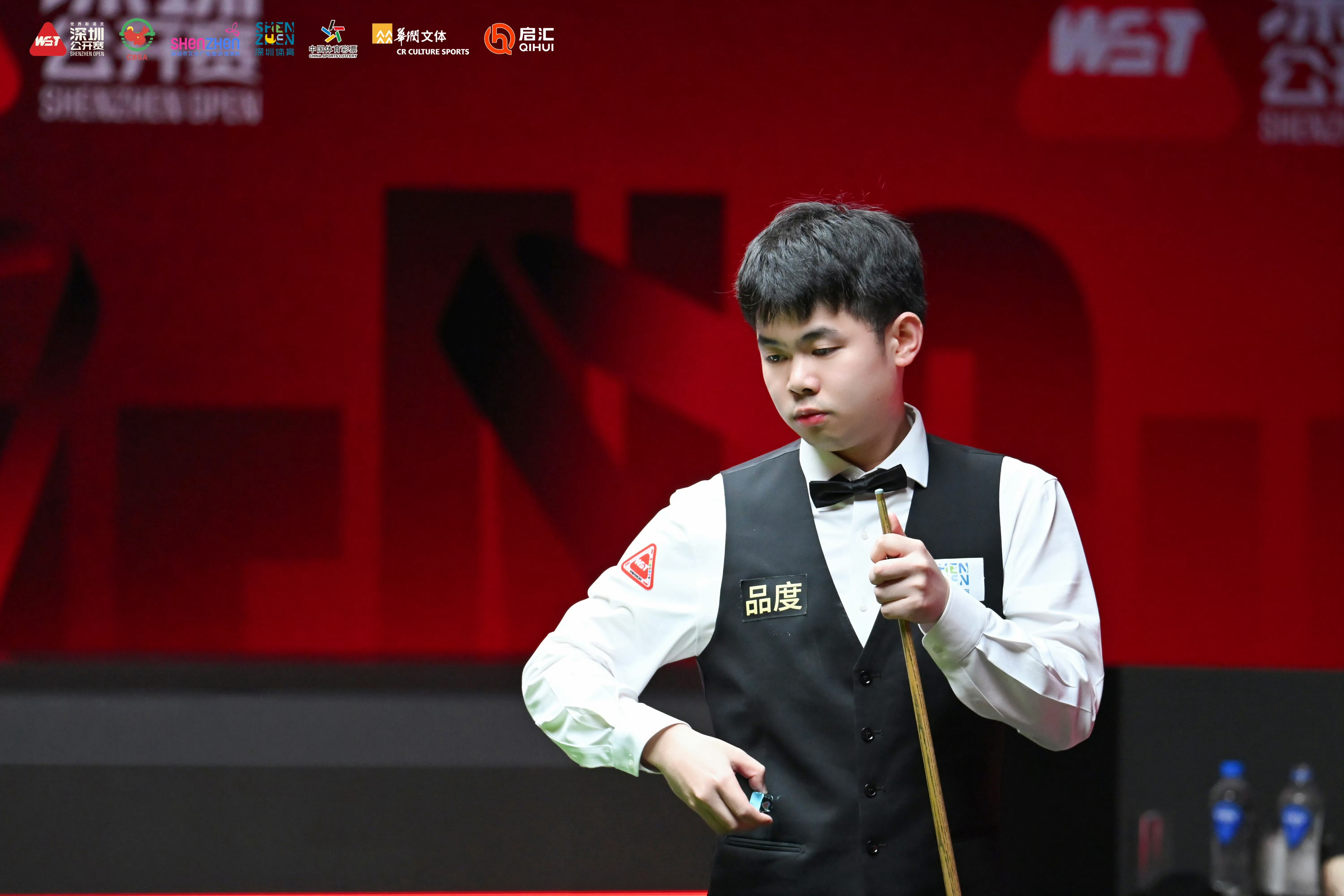 吴宜泽5比4墨菲 四强阵容出炉！袁思俊VS吉米罗伯逊，特鲁姆普VS吴宜泽！两位中