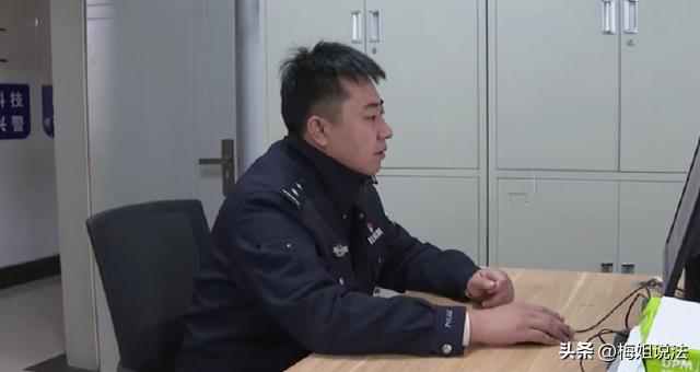 山西太原，司机赵先生把价值万元的华为手机落在后座，一名女乘客孙某上车后见财起意，