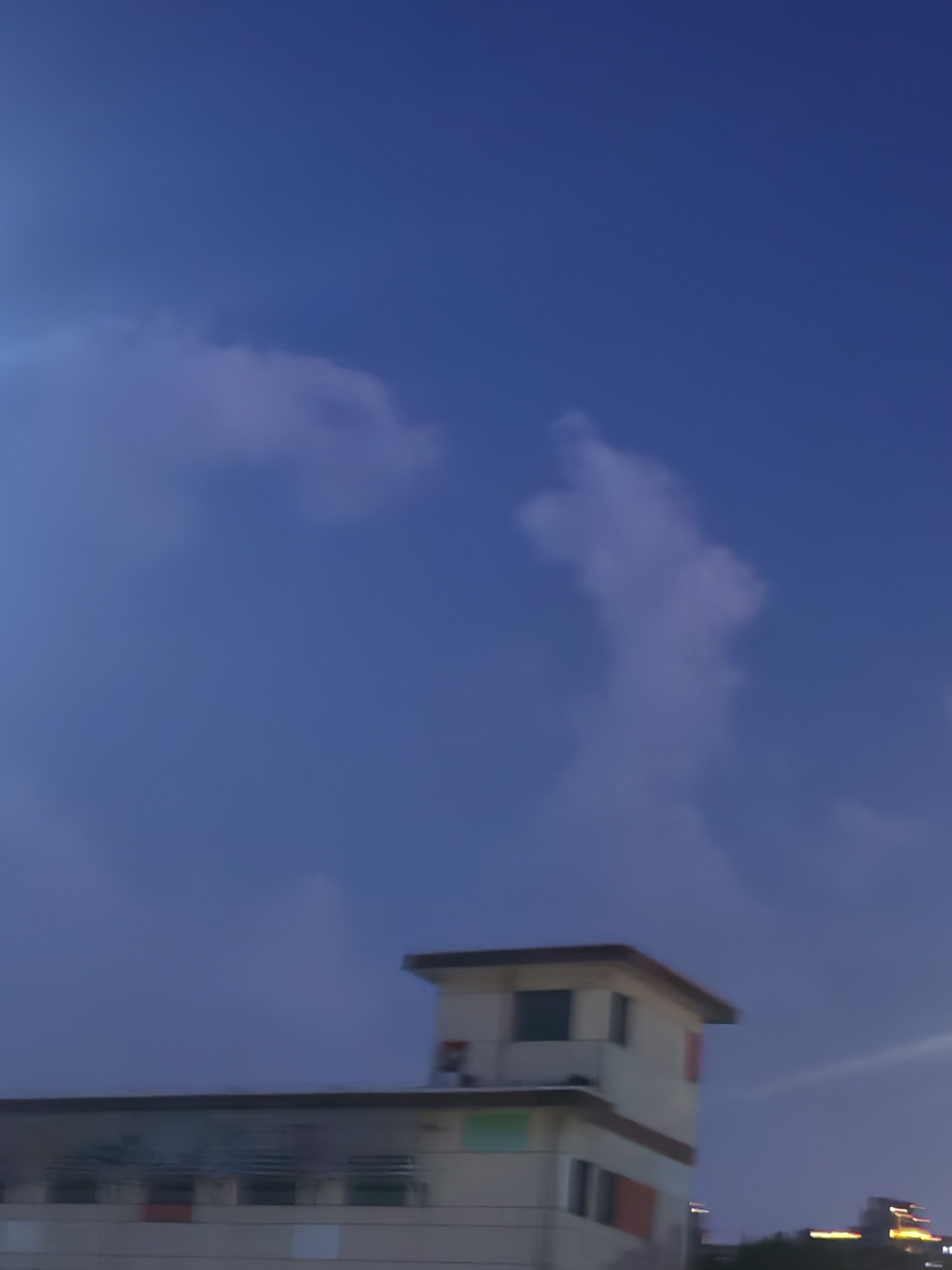 ☁️和🌛追了我一路，最后月亮还在云散架了