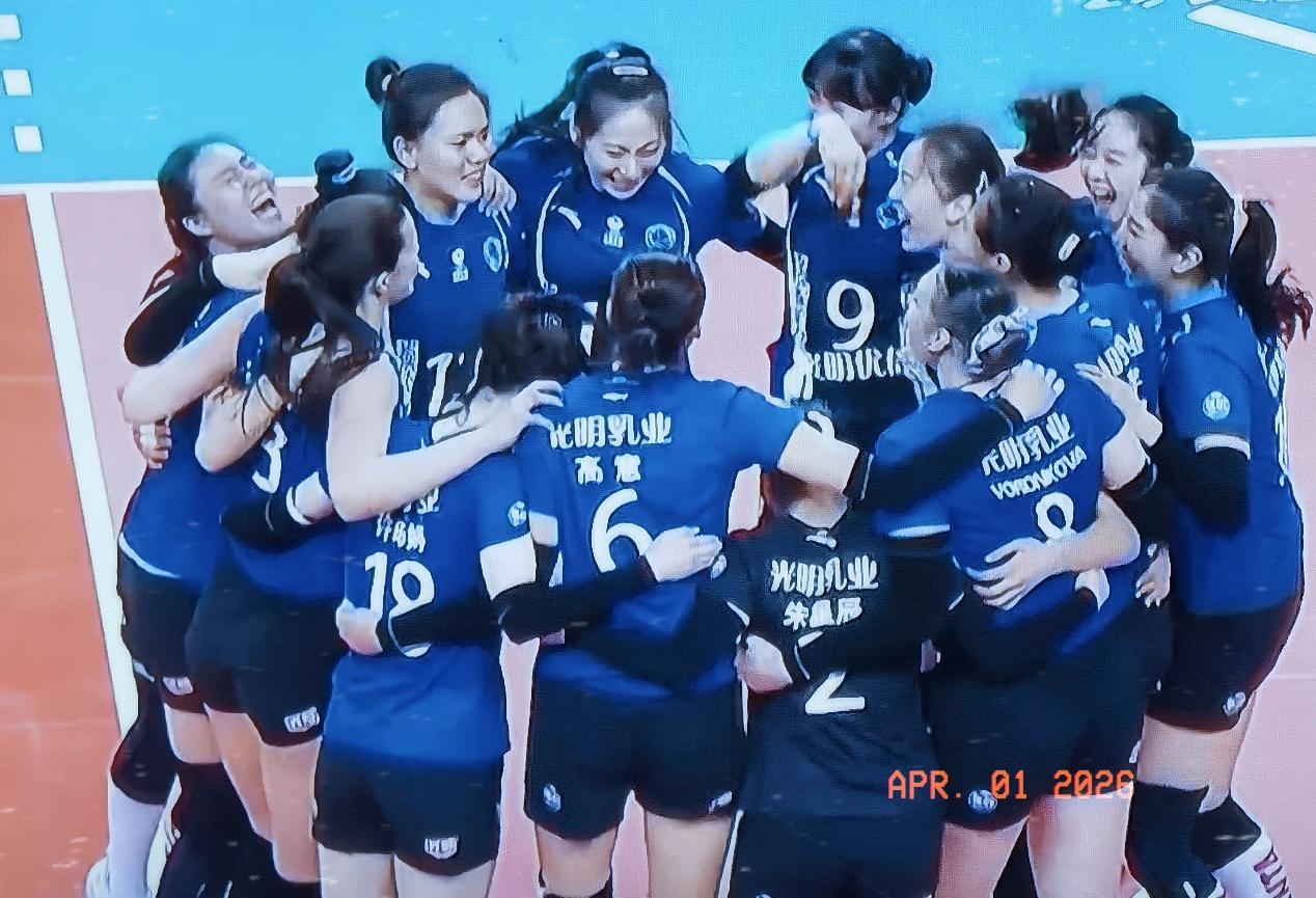 上海女排重返巅峰，女排终结25年冠军荒！
2025-2026赛季排超女排决赛第三