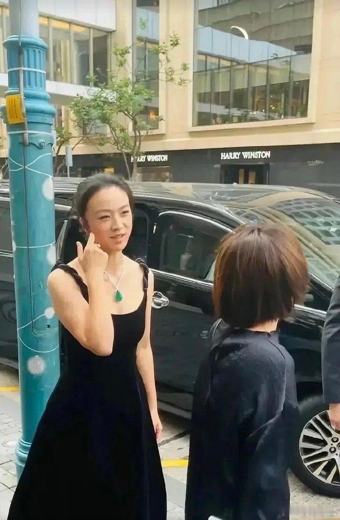 偶遇汤唯。 