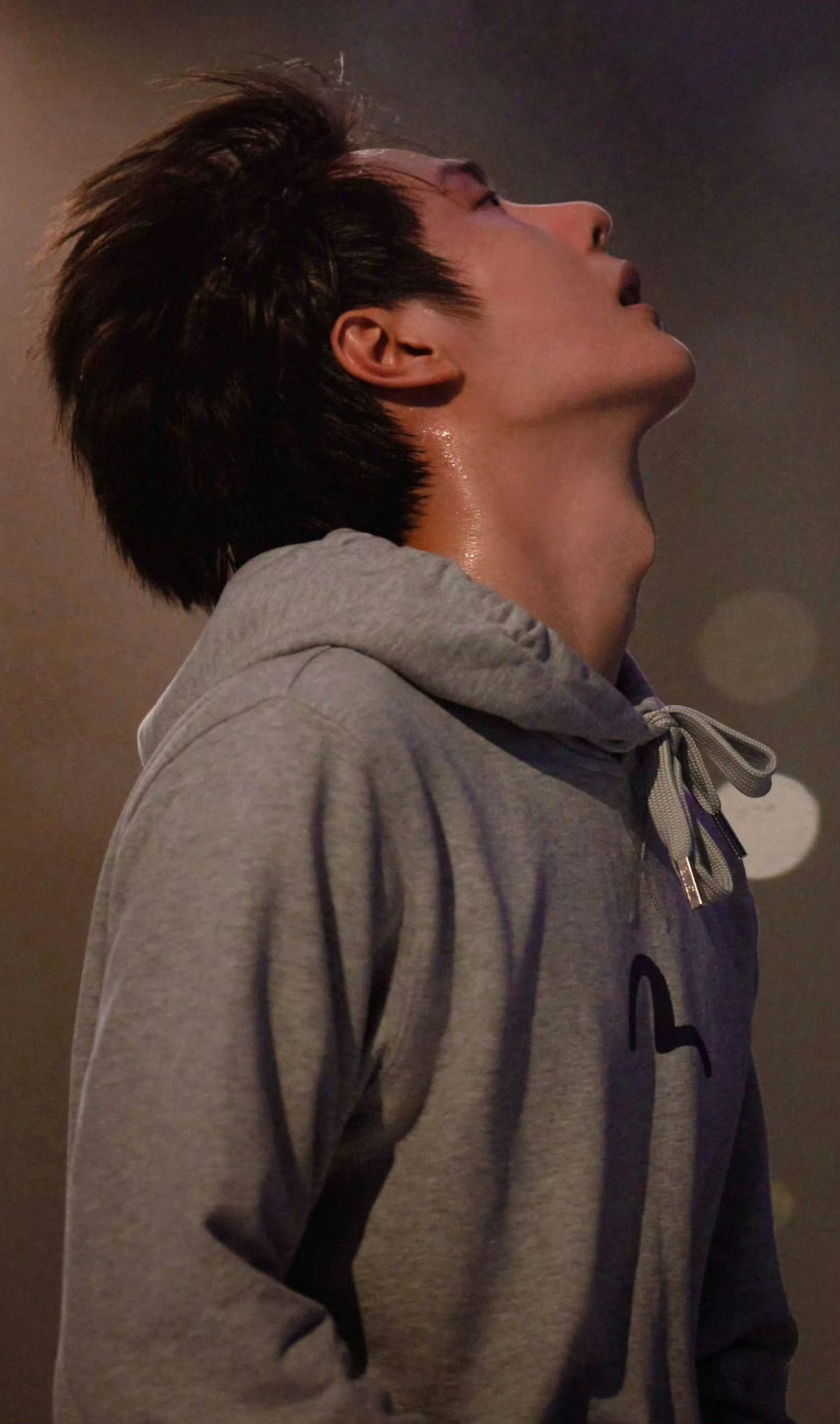 斯哈斯哈[色] ​​​