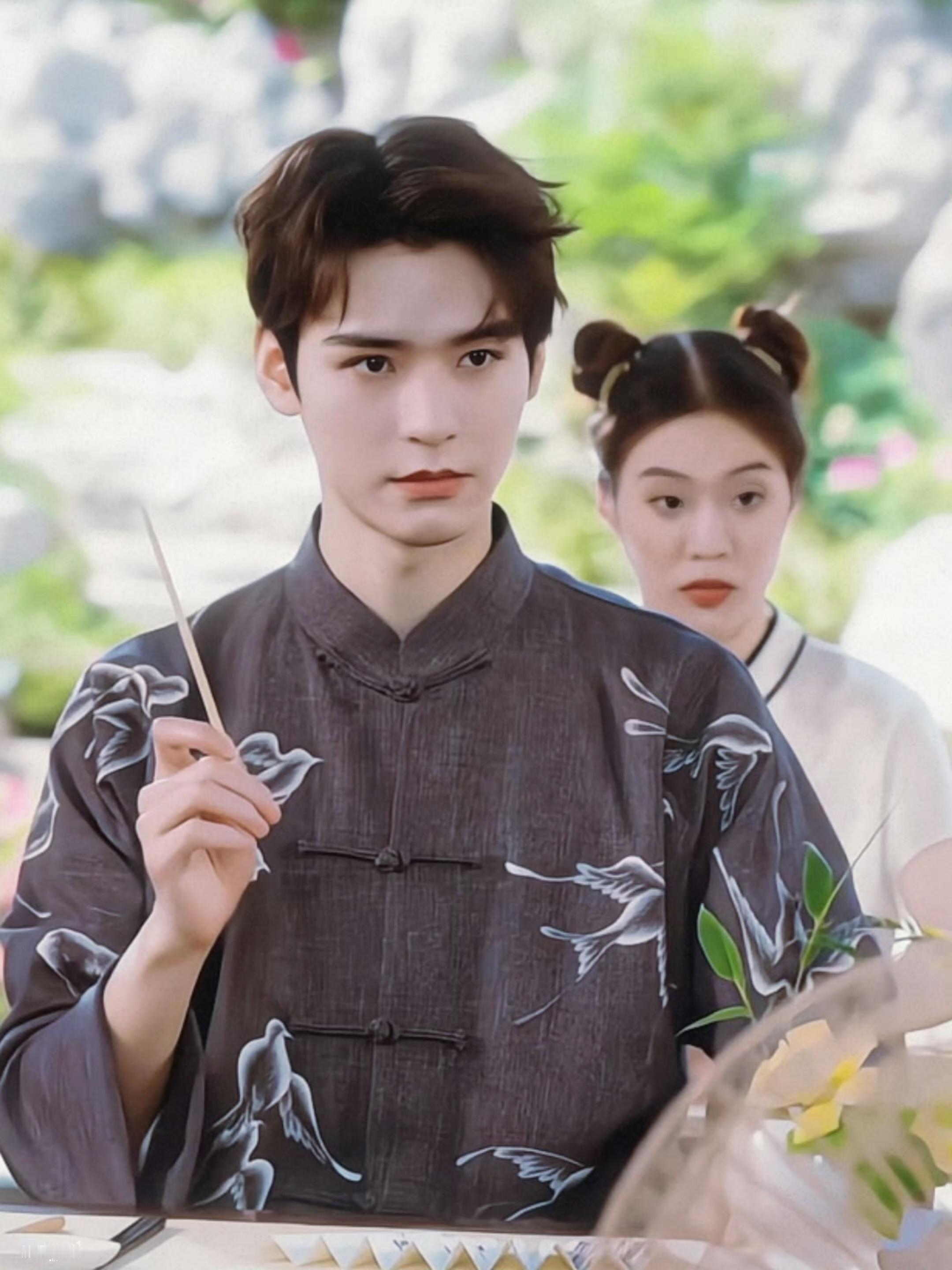 妈呀龚俊这个国风造型也好好看 ​​​