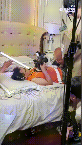 你努力工作，有人说你想往上爬；你低调沉稳，有人说你城府太深；你坚持原则，有人说你