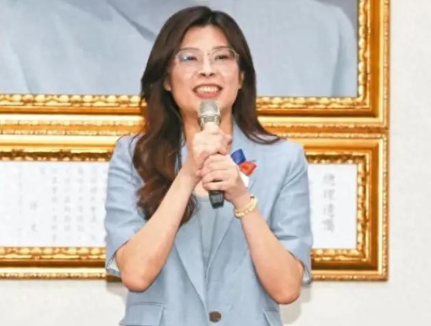 郑丽文谈台湾统一问题时表明，统一有两个条件。第一，要和平。第二，要台湾人“乐见”