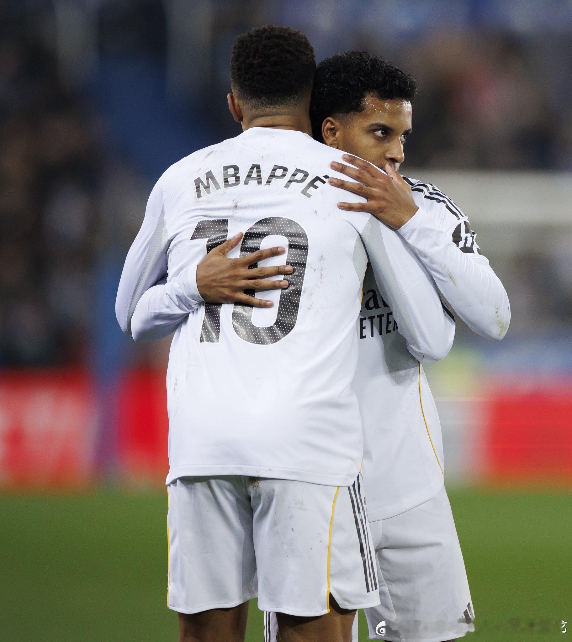 Feliz cumple primo! 🎉🤍罗德里戈祝姆巴佩生日快乐皇马vs