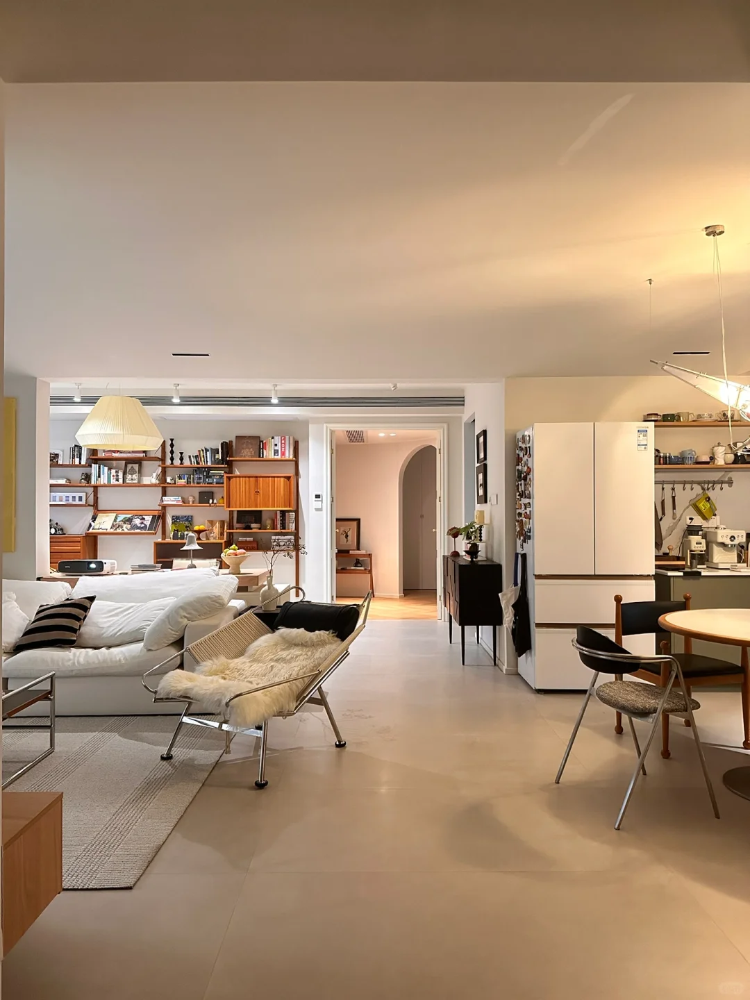 i人适合独处的家｜🎞️这客厅怕是社恐天堂吧