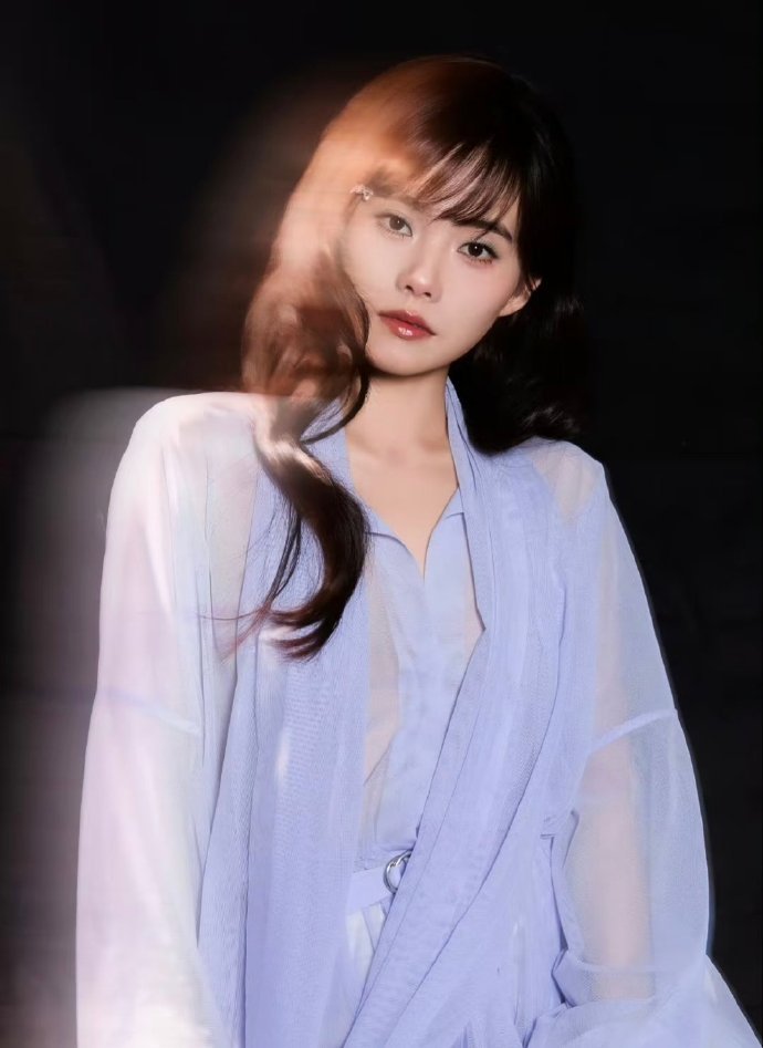井迪内娱满分女 井迪简直是内娱满分女生！迪姐的生活简直就是理想模样，浑身满满的生