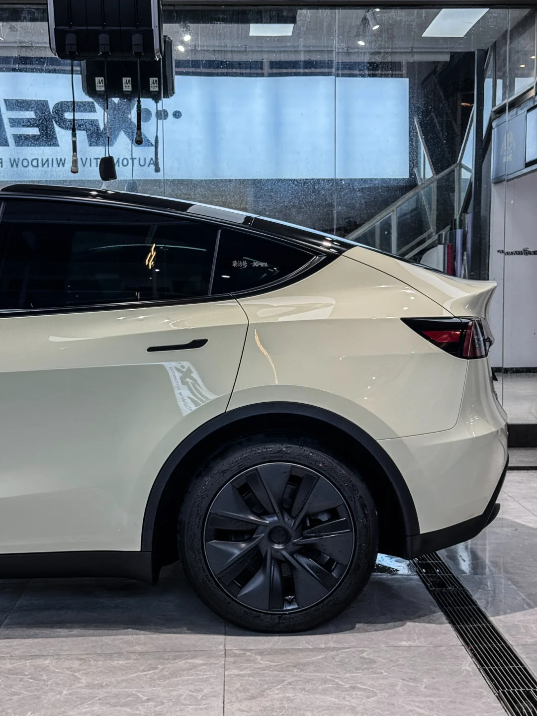 总有一刻心动，来点亮这与生俱来沉闷