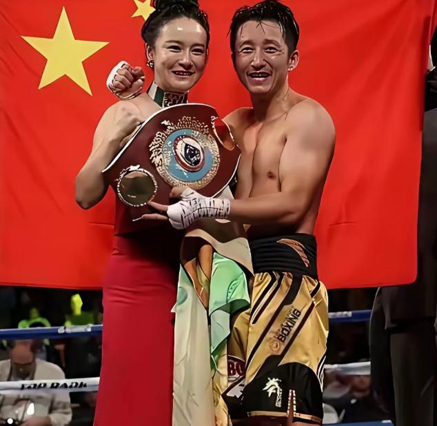 打到满身伤病还要再回拳台，这件事怎么看都不划算，邹市明已经四十五岁，这个年纪再进