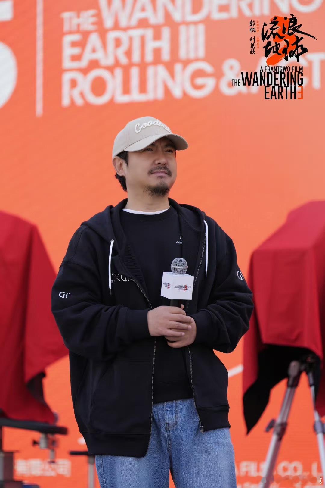流浪地球3官宣马丽怎么看马丽出演《流浪地球3》？流浪地球系列为春节档而生。历年春