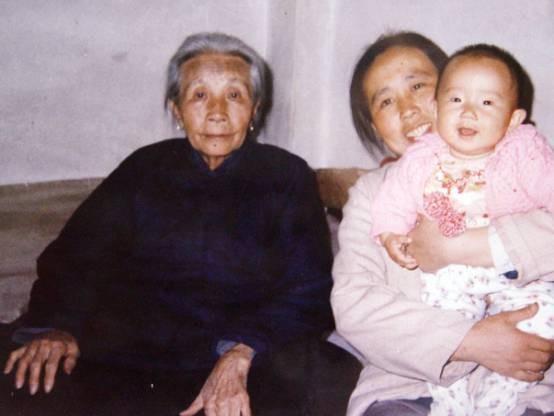 1992年，88岁老太太嘱咐自己的孙子，自己死后，一定要将尸体保存好，会有奇迹发