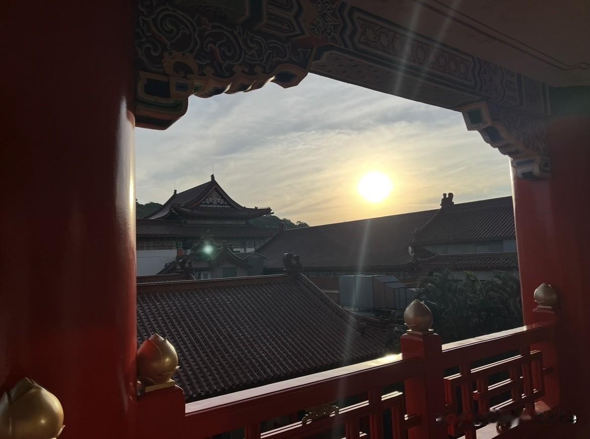 台北的落日余晖