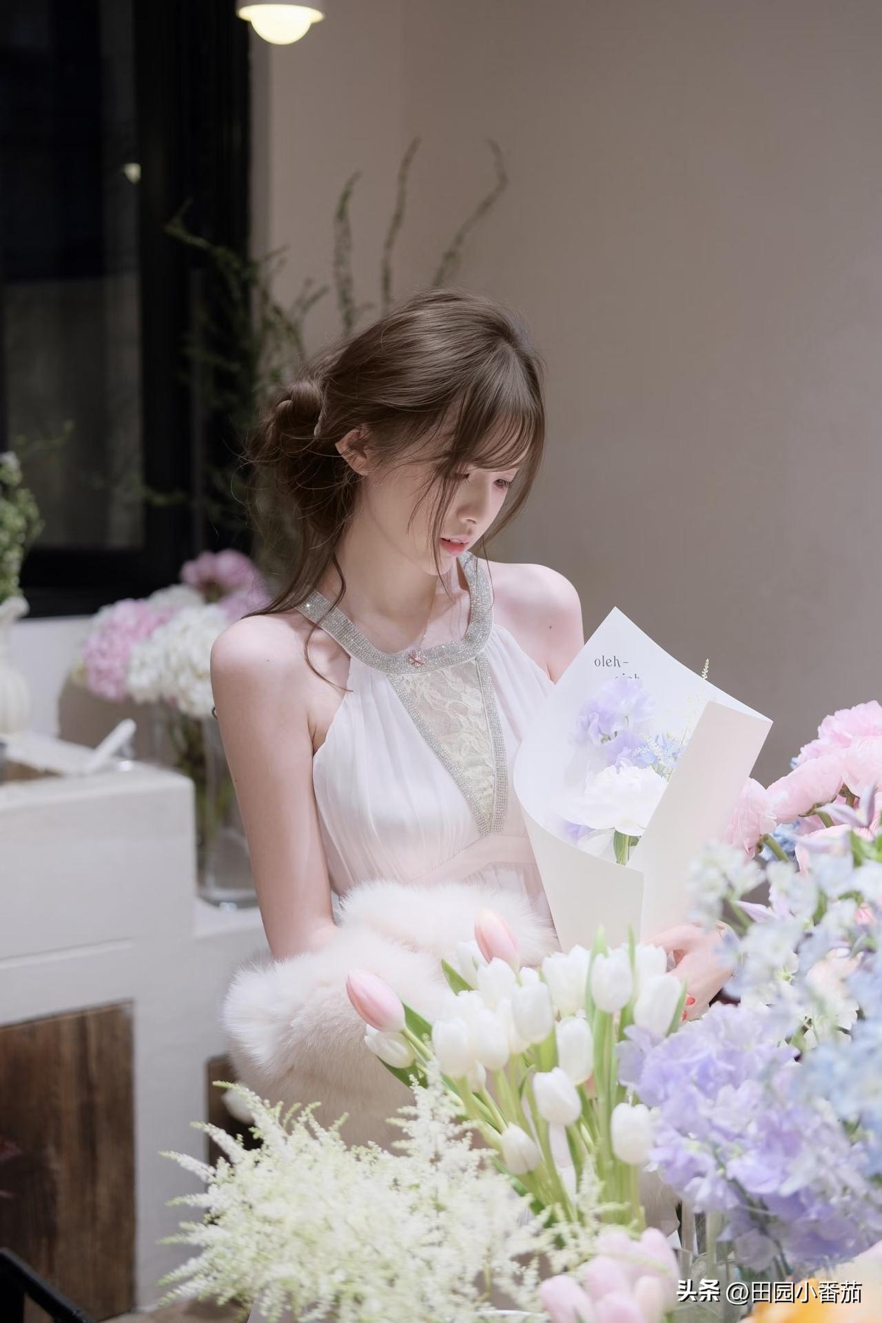 风遇见云
花遇见风
我遇见你
分享唯美照片 如何把美女拍得更有创意 有瞬间心动的