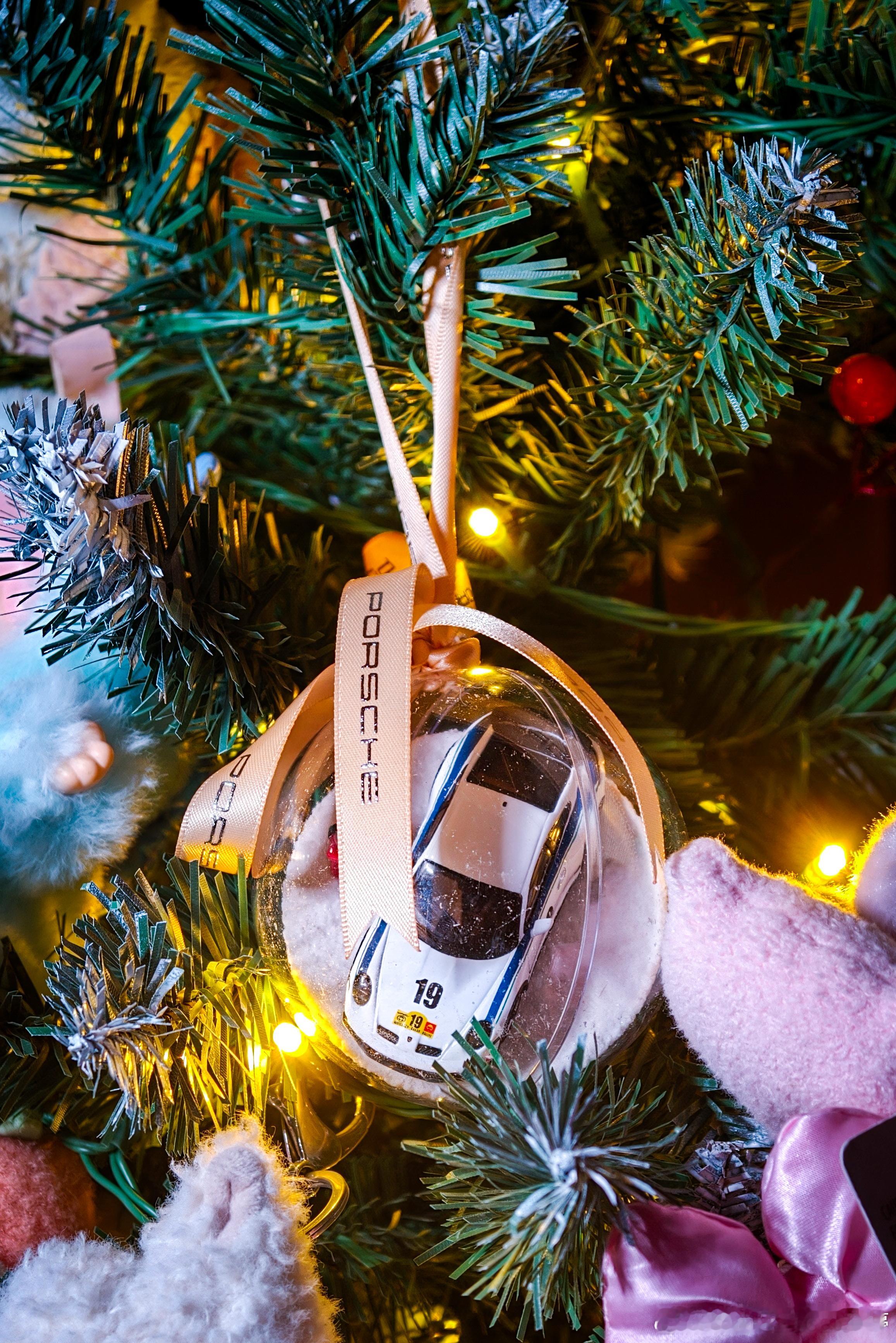 冬至收到几个圣诞礼物，真的都很喜欢给我jellycat圣诞树增加了一些汽车元素，