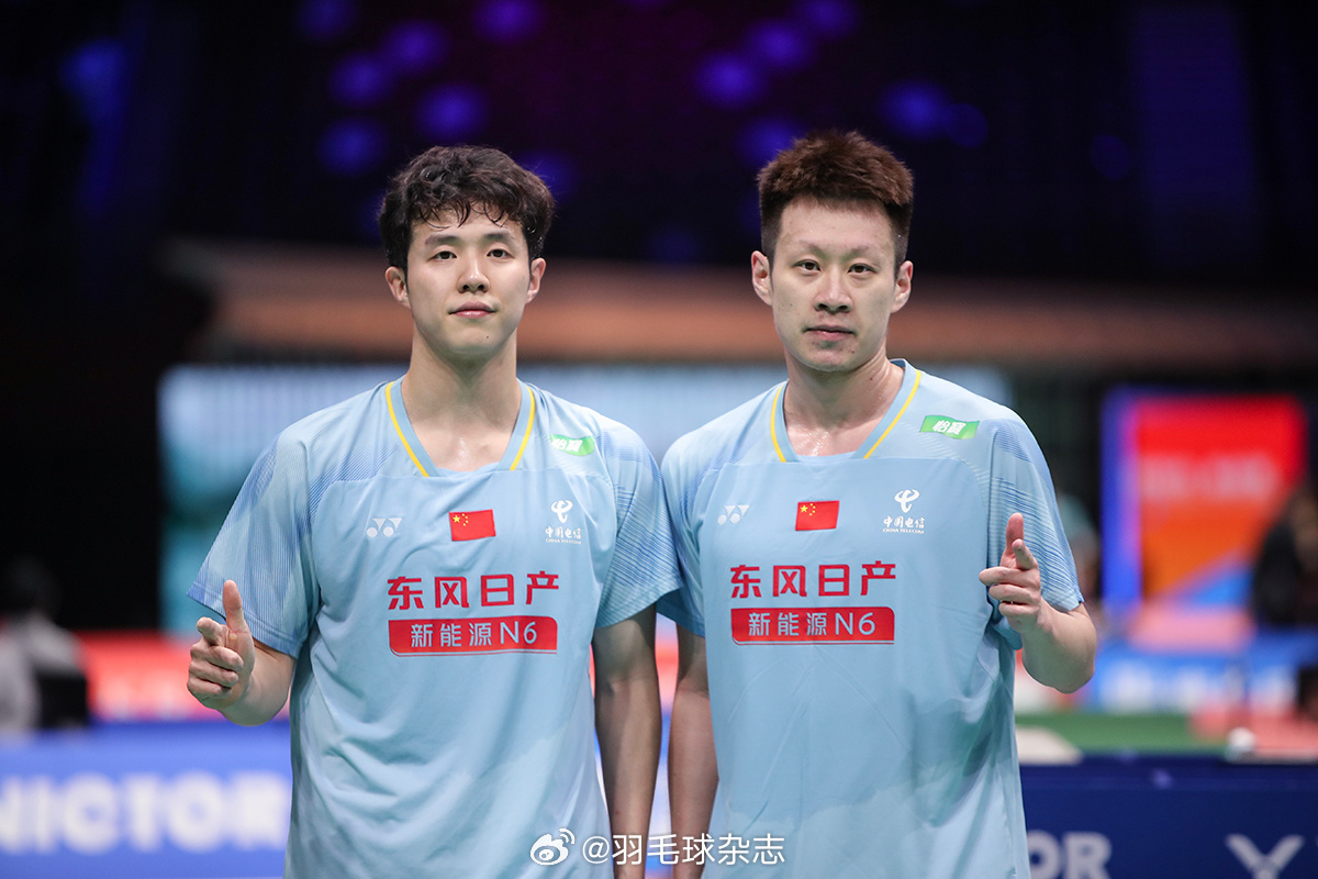 何济霆任翔宇挺进亚锦赛32强任何组合以21比16、21比17战胜日本组合相泽桃李