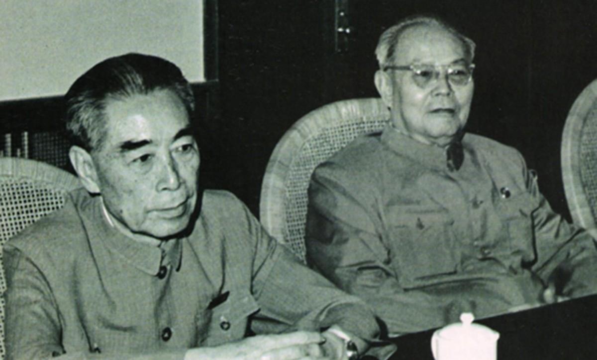 毛主席弥留时期，审时度势将叶剑英的兵权交给陈锡联，这一步棋展现了他的高瞻远瞩！