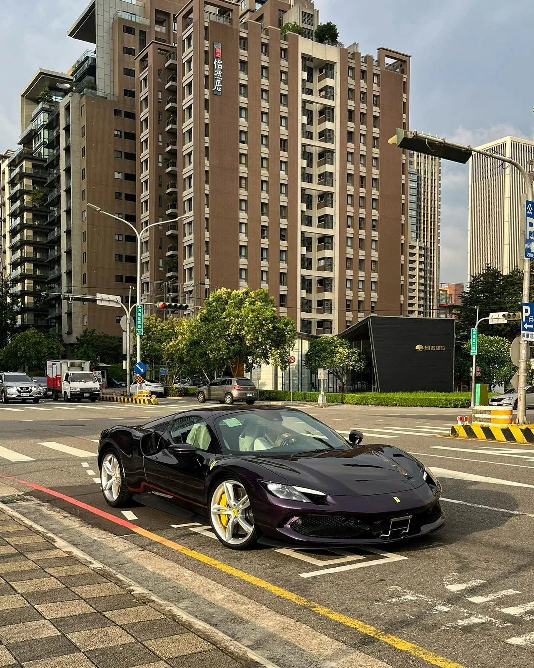 配色💯｜香港紫法拉利296GTS💜