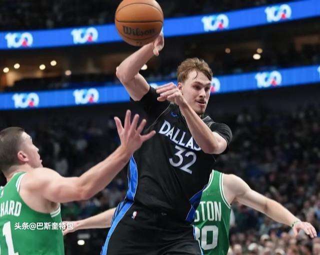 今天独行侠100-110输给凯尔特人，弗拉格空砍36分9篮板6助攻，打得特别硬。