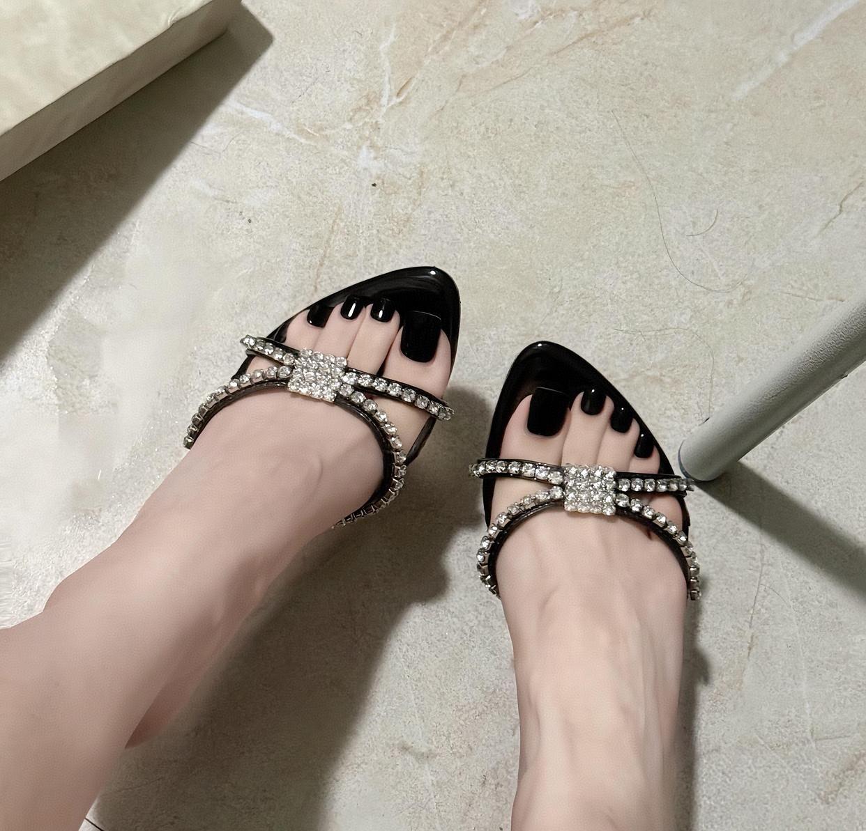 jio 晒出美图大赛 如何穿搭才能拥有潮流的感觉 分享你的约会穿搭 40岁女人如