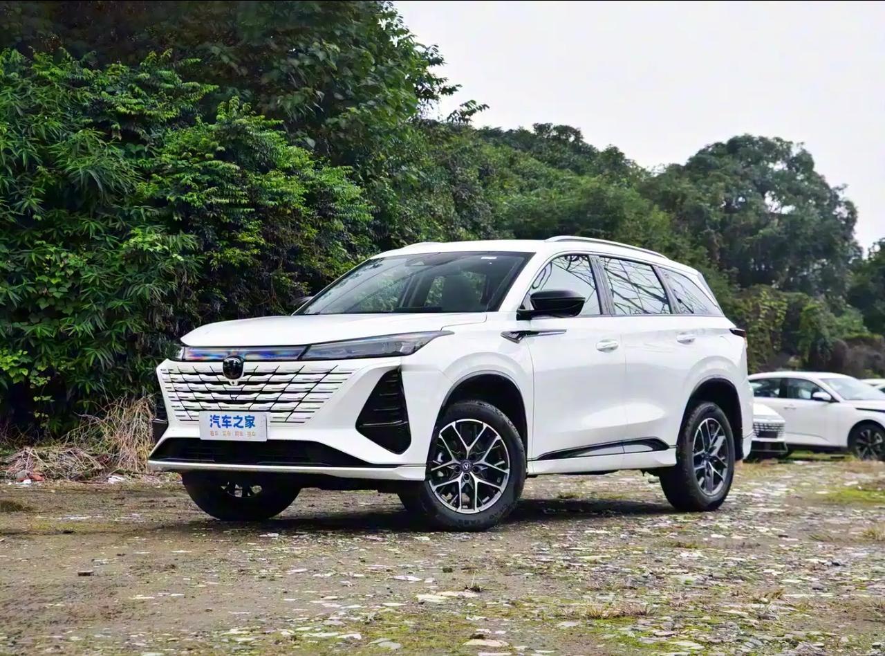 燃油SUV的坚守：10-15万级长安CS75 PLUS的真实产品逻辑

在插混车