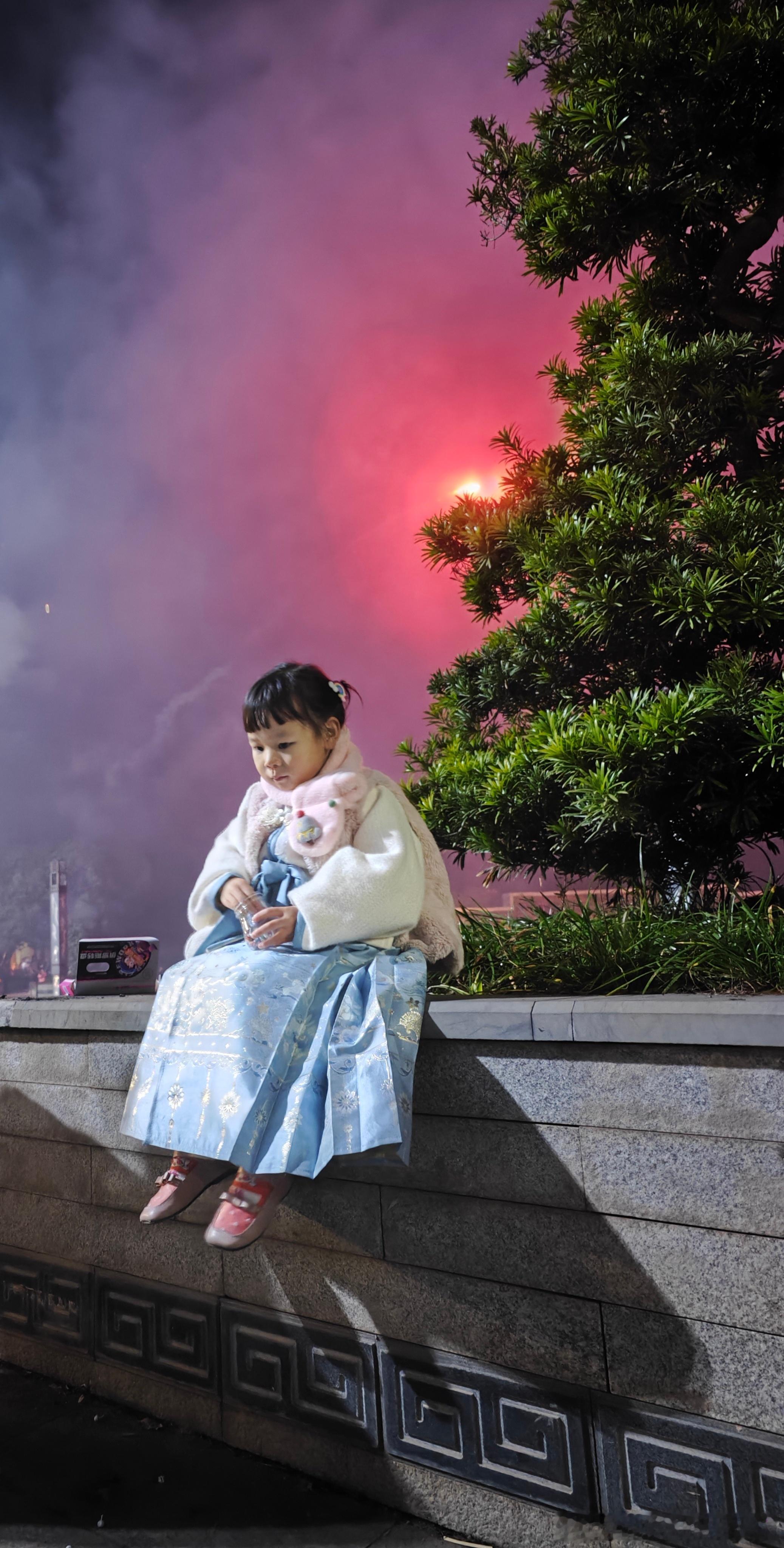 除夕之夜的小粒宝 ​​​