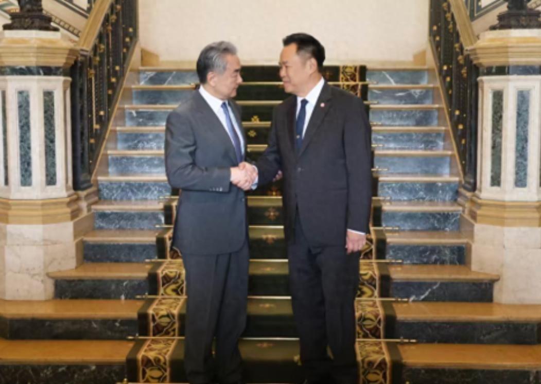 暂停购枪许可证！泰国这招“釜底抽薪”，无意间帮了中国一个大忙，泰国这招够绝的。8