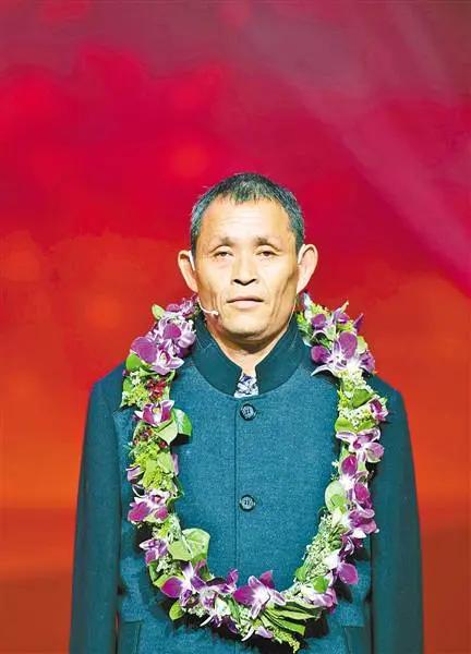 陈星银，男，汉族，生于1967年，重庆市丰都县虎威镇同心村5组（鹿井沟）人。20
