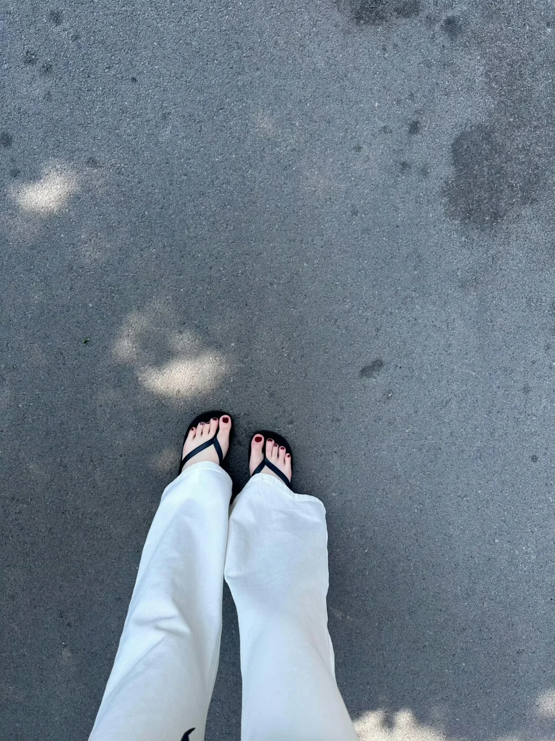 穿人字拖好舒服哦～