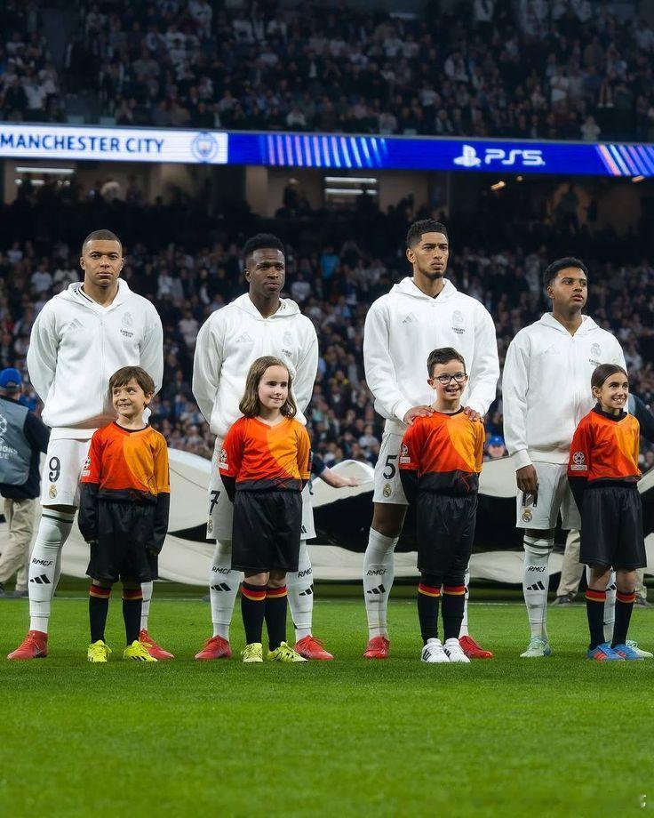 【阿斯】罗德里戈将在明天凌晨皇马同阿拉维斯的比赛中继续首发。阿隆索希望他继续留在