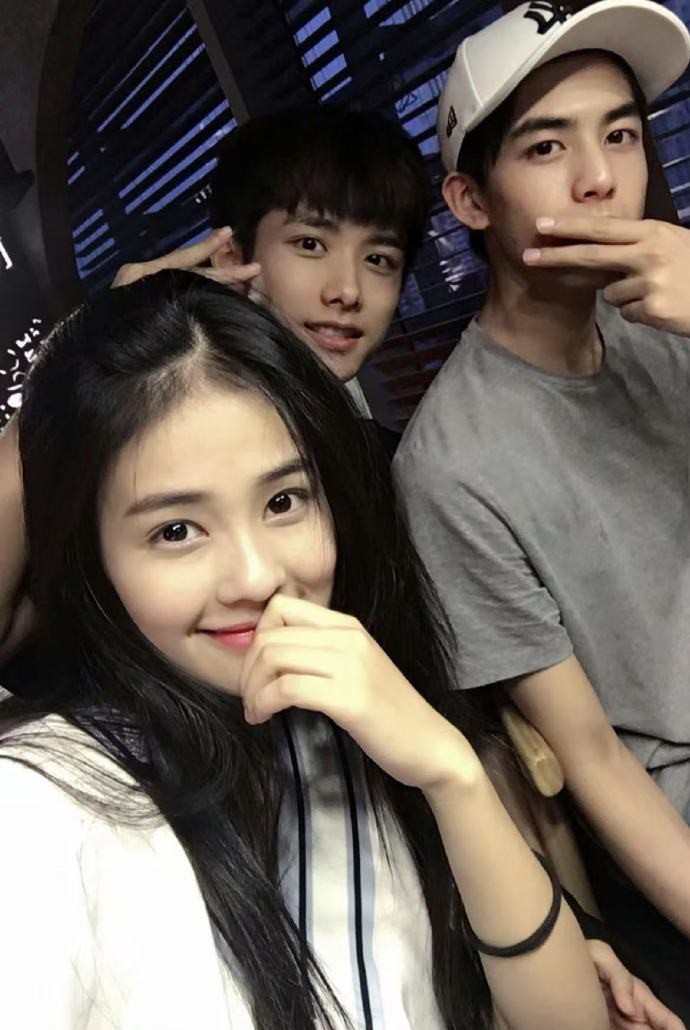 白鹿早期 美死了[哇] 