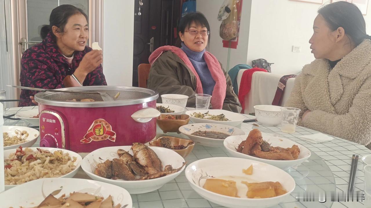 文笔挑战，欢迎文友们前来对下联，本上下联都是原创。

上联:平安喜乐千般好
下联