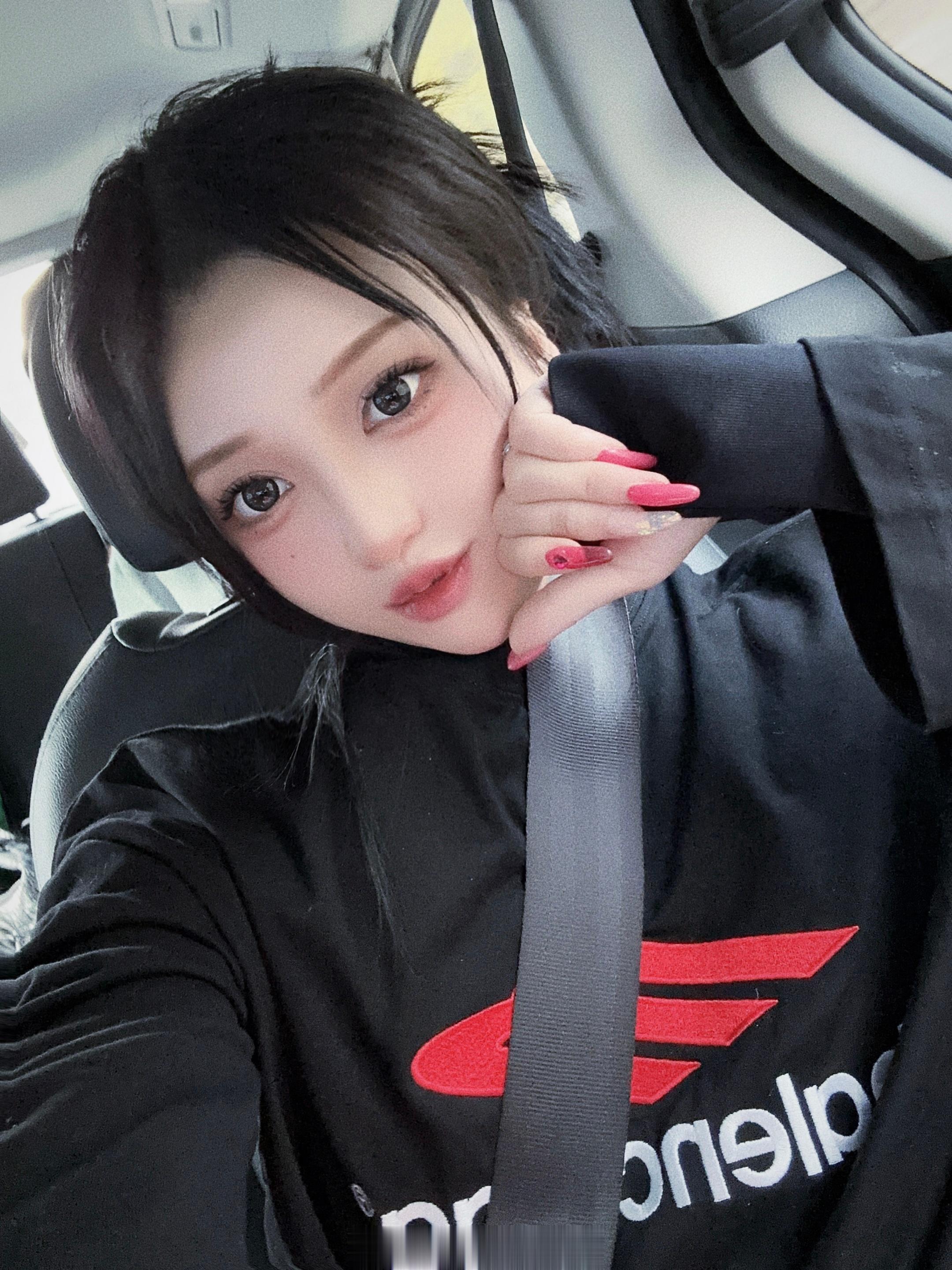 一个美女  ​​​