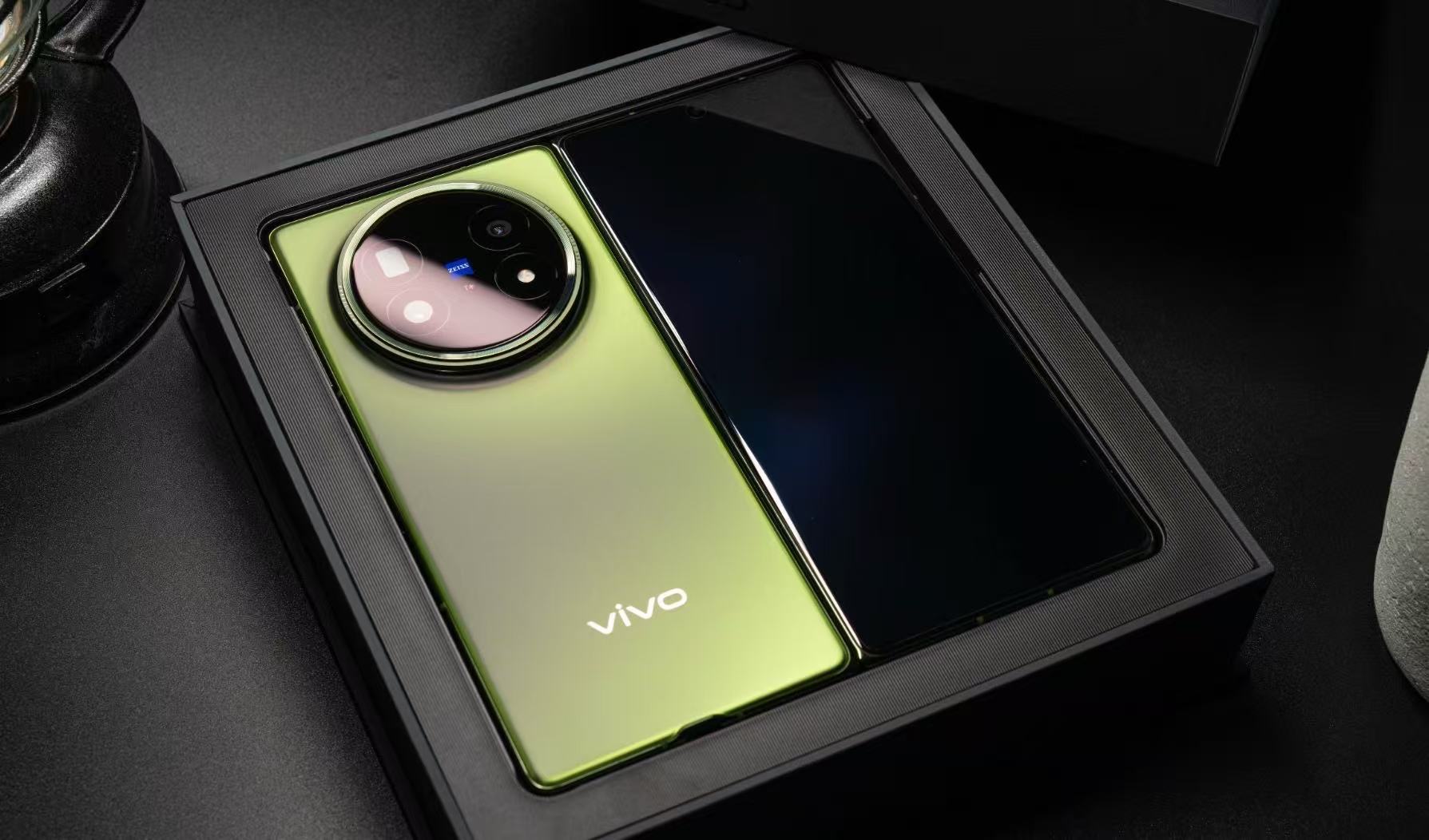 哪种折叠形态才是主流 我给大折叠投一票，虽然没有小折叠精致，也没有三折叠更高级，