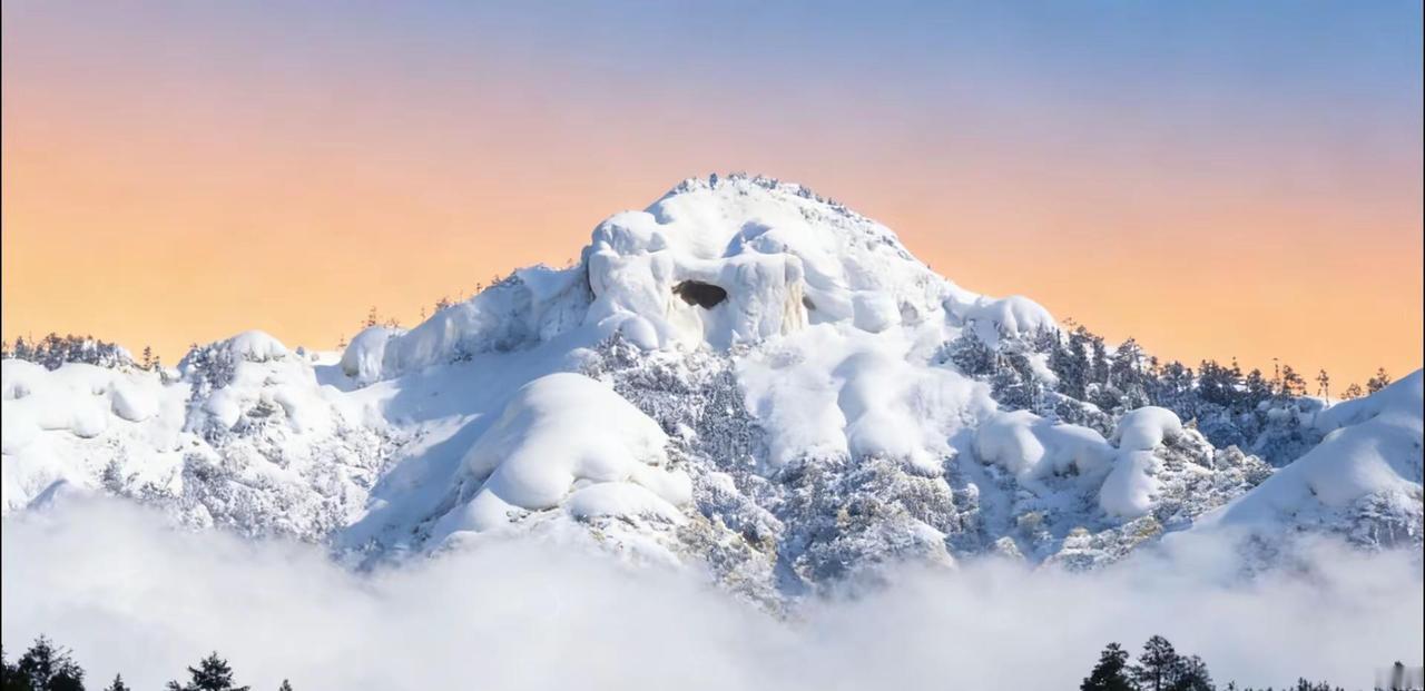 银河 雪山 雪山爬山推荐