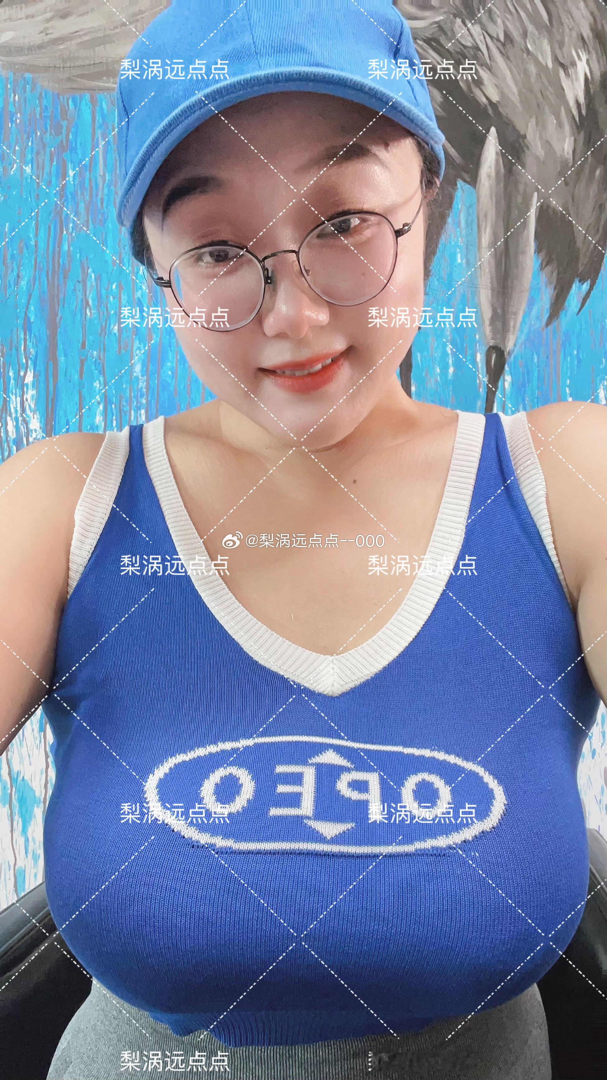 想穿啥都是顶配~必须减肥身材到位了就~#泡泡四叶草[超话]##燃动一夏# ​​​