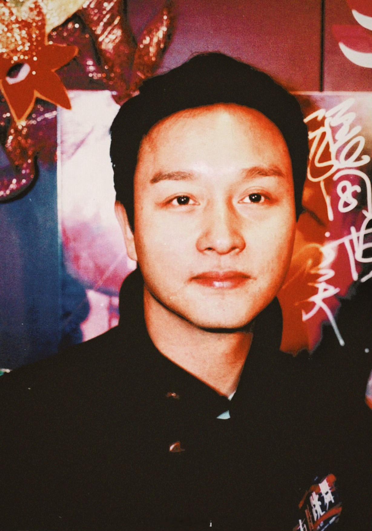 张国荣搭乘花絮去幕后 情义相挺，最够友的Leslie——2000年，张国荣张国荣