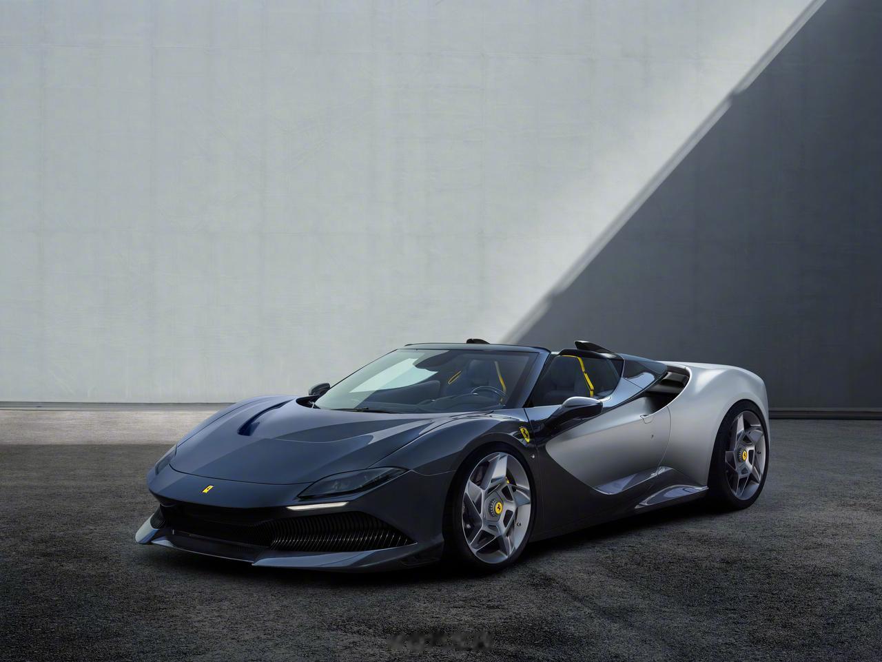 法拉利最新One-Off定制车型——SP-8
仅此一台，基于F8 Spider，