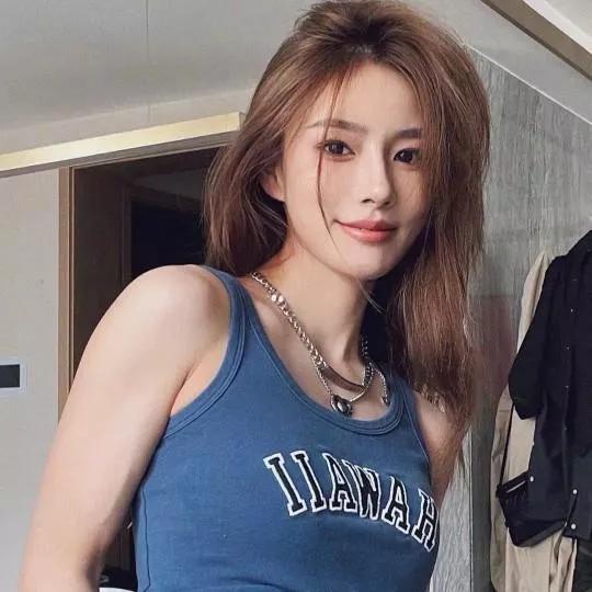 夏日清爽穿搭，轻松又自在