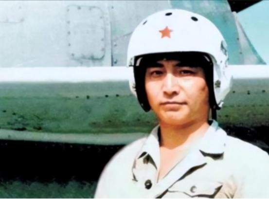 南海撞机王伟成功跳伞，为啥10万人都找不到他？直到20多年后才懂。

麻烦看官老