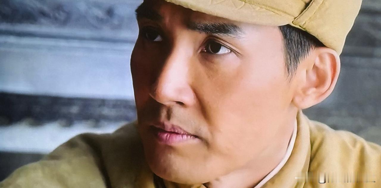 现在又在追剧，《特赦1959》。
关键是又看了一遍《大决战》，看完以后又来追《特