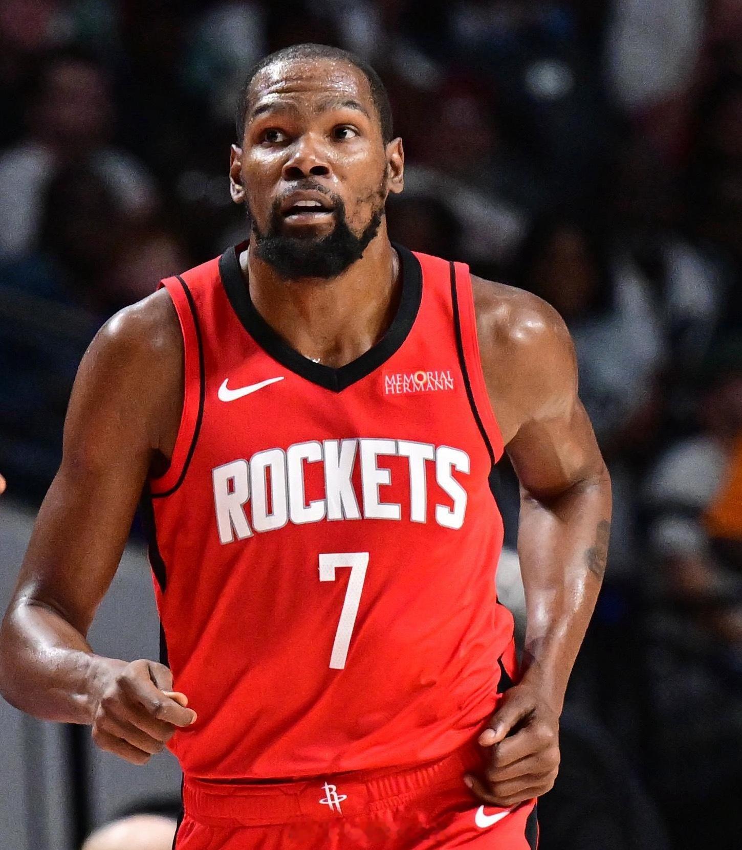 Lachard Binkley谈杜兰特命中关键锁定胜局的中投：“如果有人在休赛期