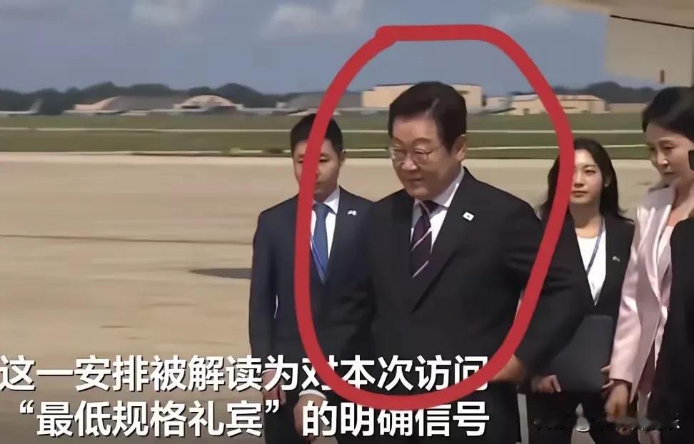 李在明的被狠狠打脸了！
  不出国门以为自己在蓝星也是了不起的人物，可以做骑墙看