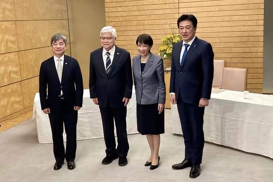 2月5日，日本首相高市早苗与台湾台积电董事长魏哲家在首相官邸举行会面。在8号大选