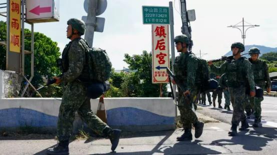 俄乌战场给了赖清德新灵感，疯狂扩大无人机部队，但只有死路一条！
日前，台防务部门