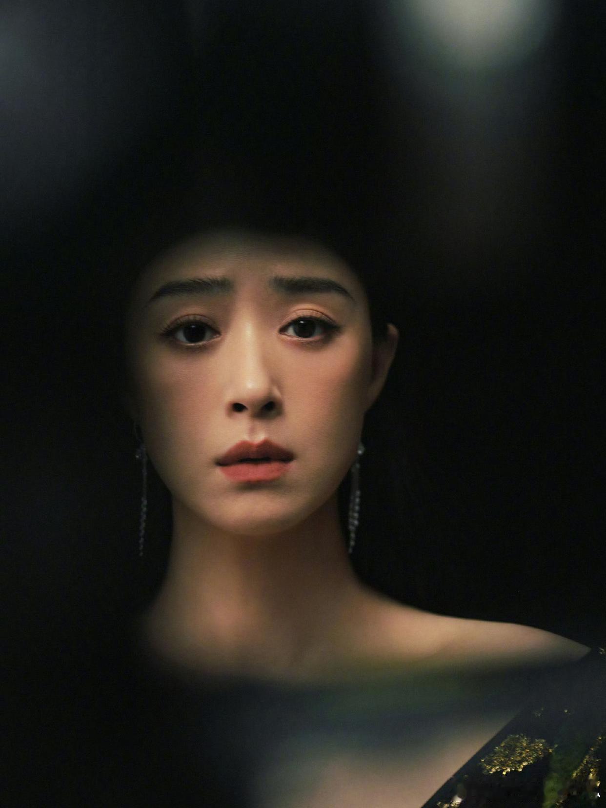 1.贾乃亮已经在计划生二胎，至于前妻怎么闹都没有用，甜馨也知道父母的无法再破镜重